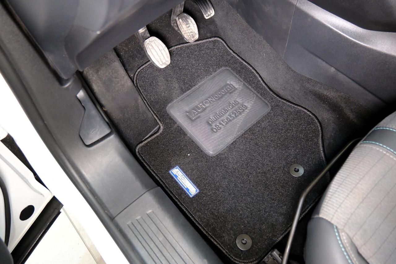 Peugeot 2008 1500 Blue HDi 110 cv Allure