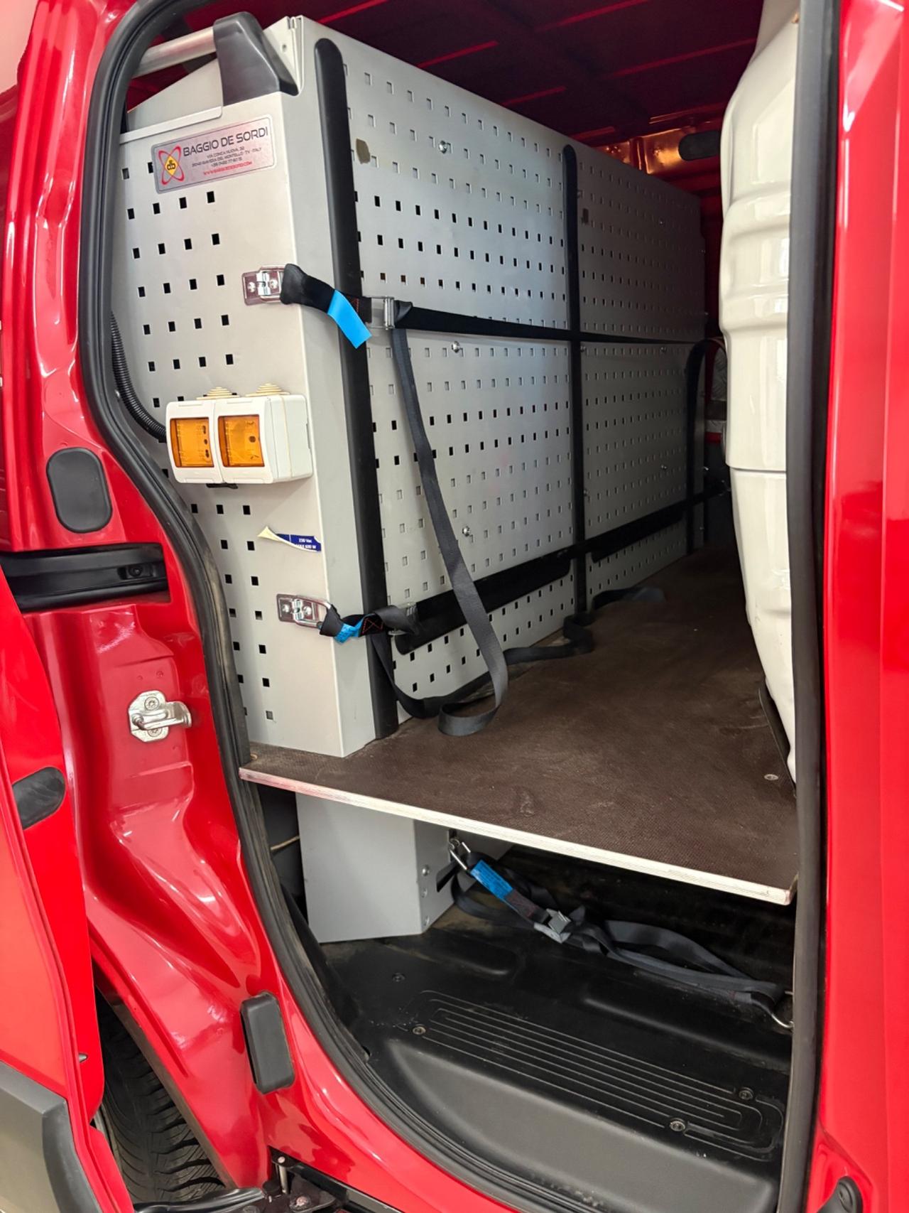 Fiat Fiorino 1.3 MJT 95CV Furgone Adventure E5+