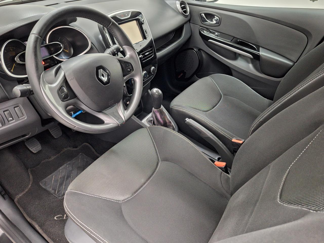 Renault Clio 1.5 dCi 75cv Costume National