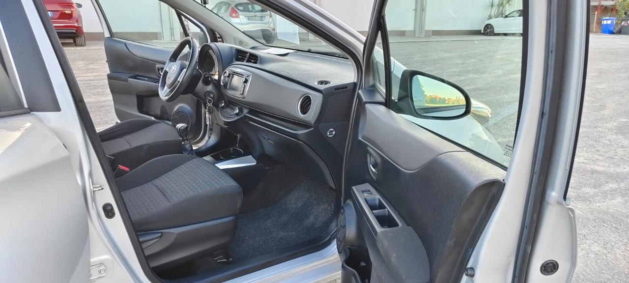 Toyota Yaris 1.4 D-4D 5 porte Lounge