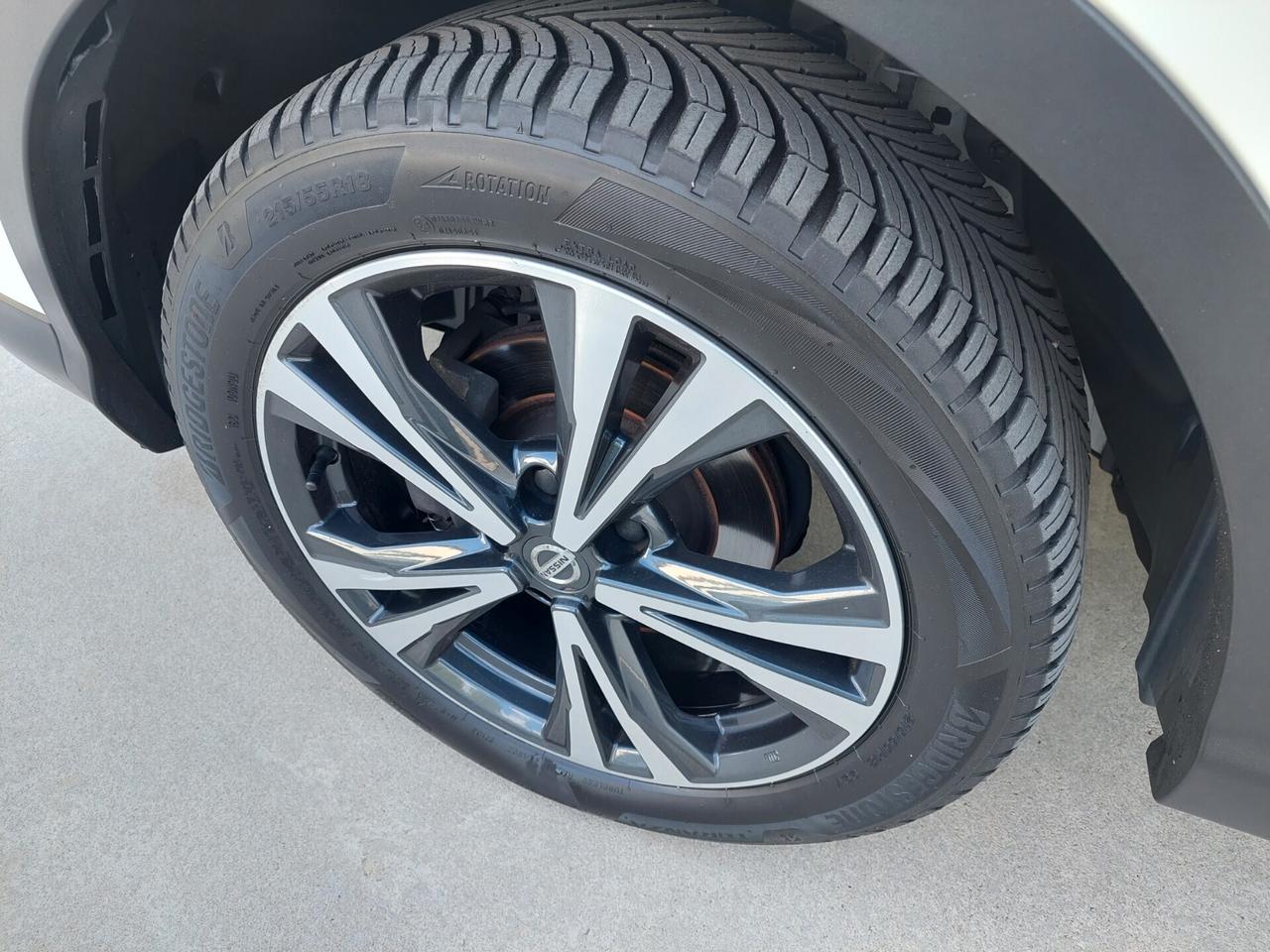 Nissan Qashqai 1.6 dCi 131CV TETTO P.