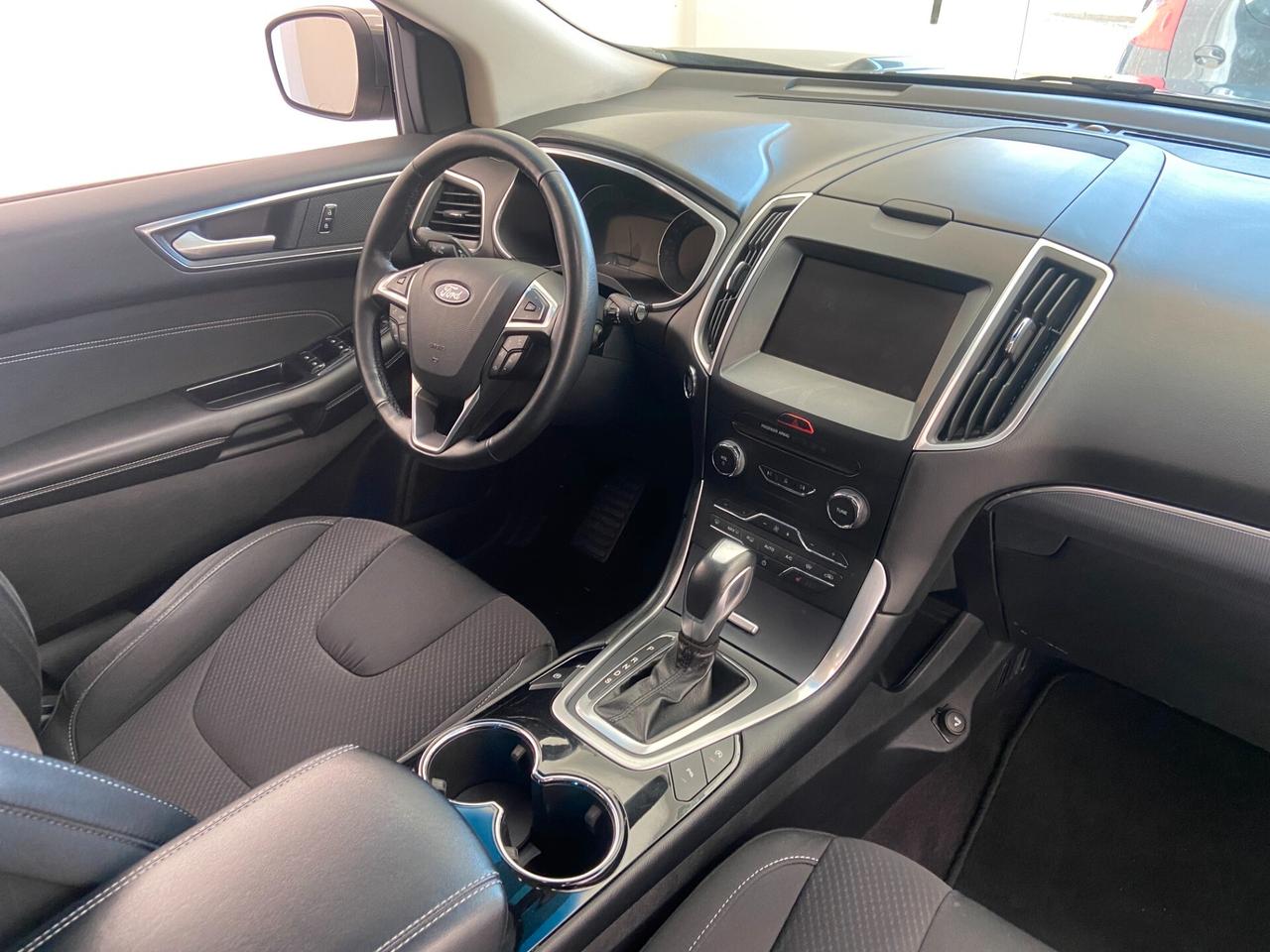 Ford Edge titanium 210 cv