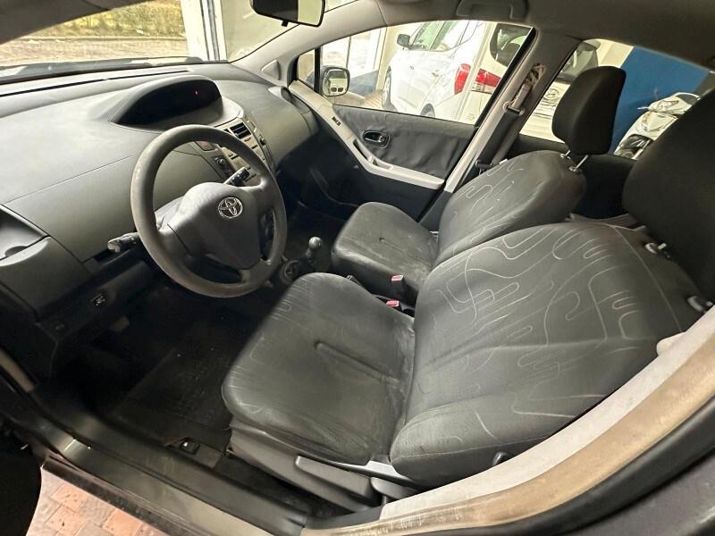 TOYOTA Yaris 2ª serie Yaris 1.0 5 porte Now GPL