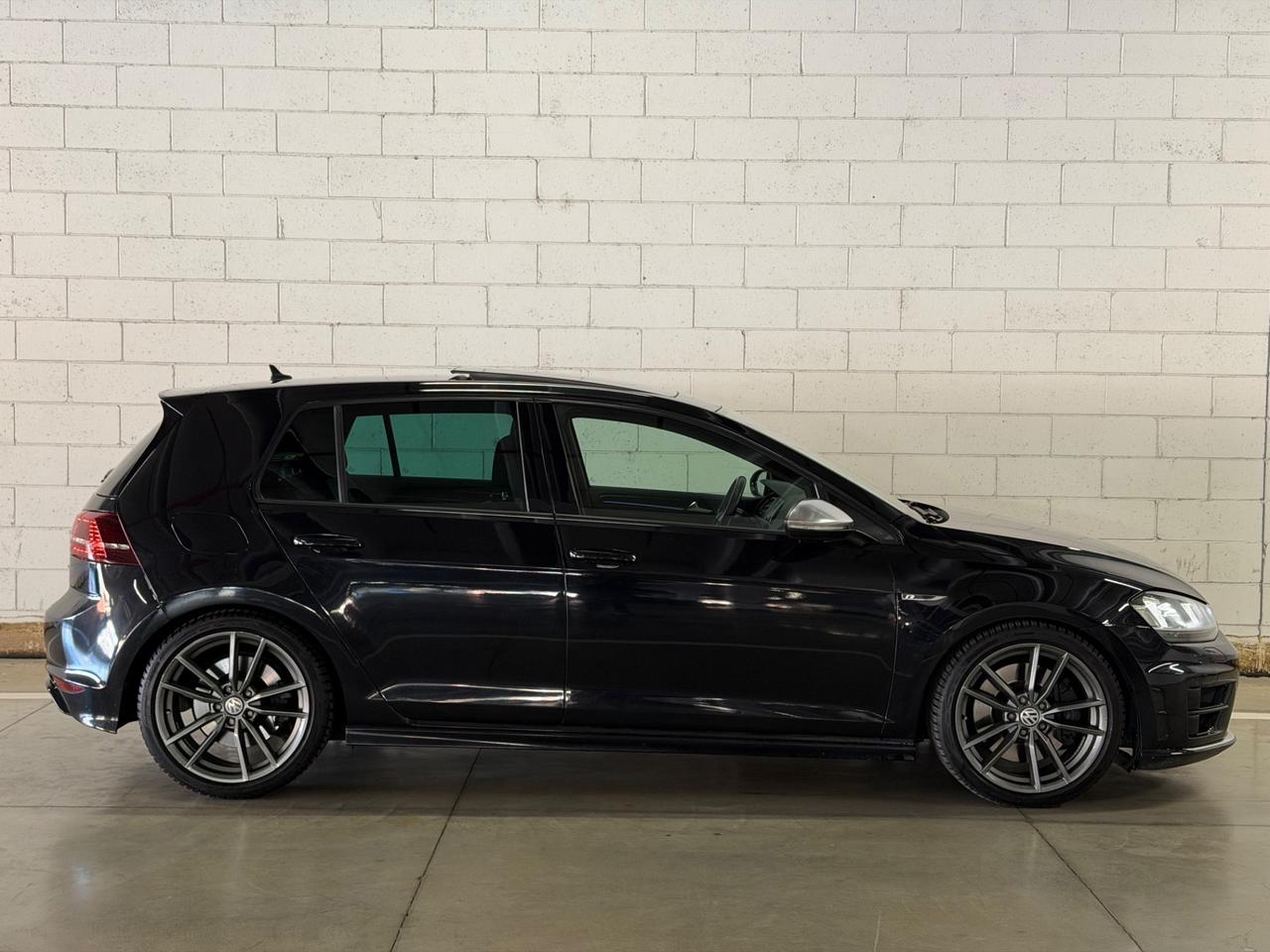 Volkswagen Golf R 2.0 5p.