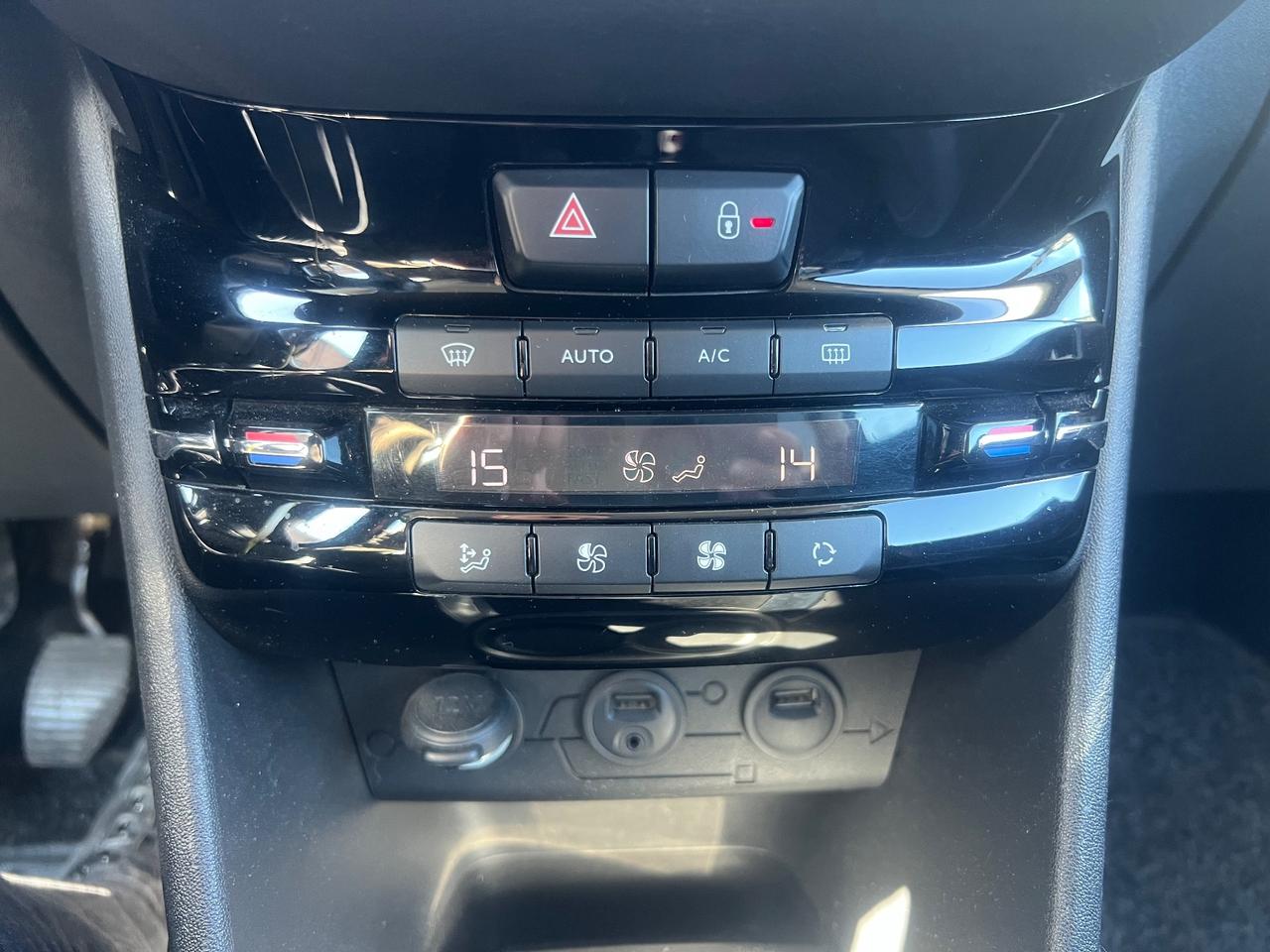 Peugeot 208 1.2 VTi 82 CV 3 porte Allure