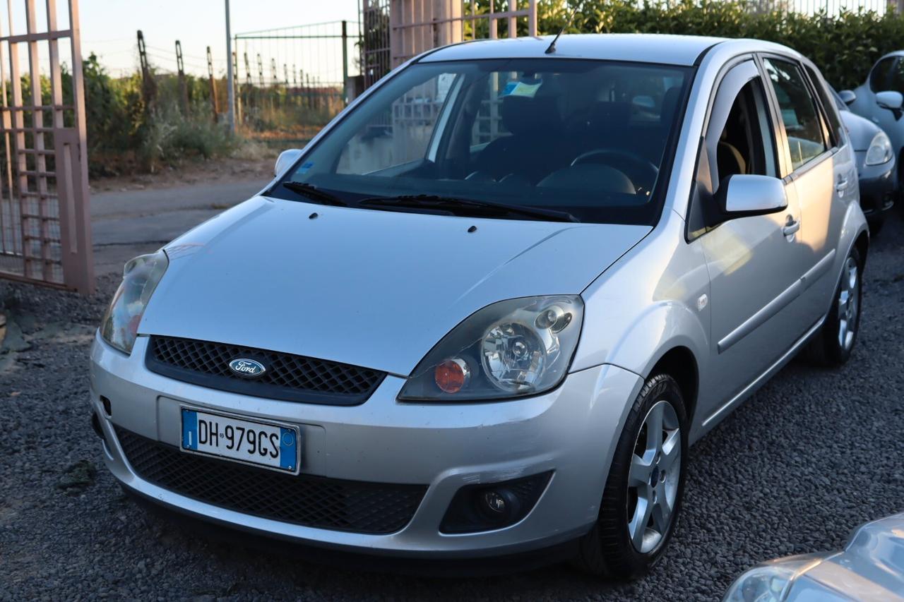 Ford Fiesta 1.4 TDCi 5p. Ghia