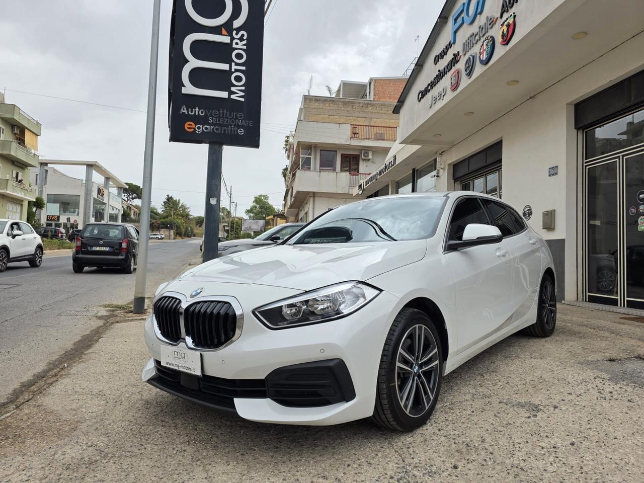 Bmw 118 118d 5p. Advantage