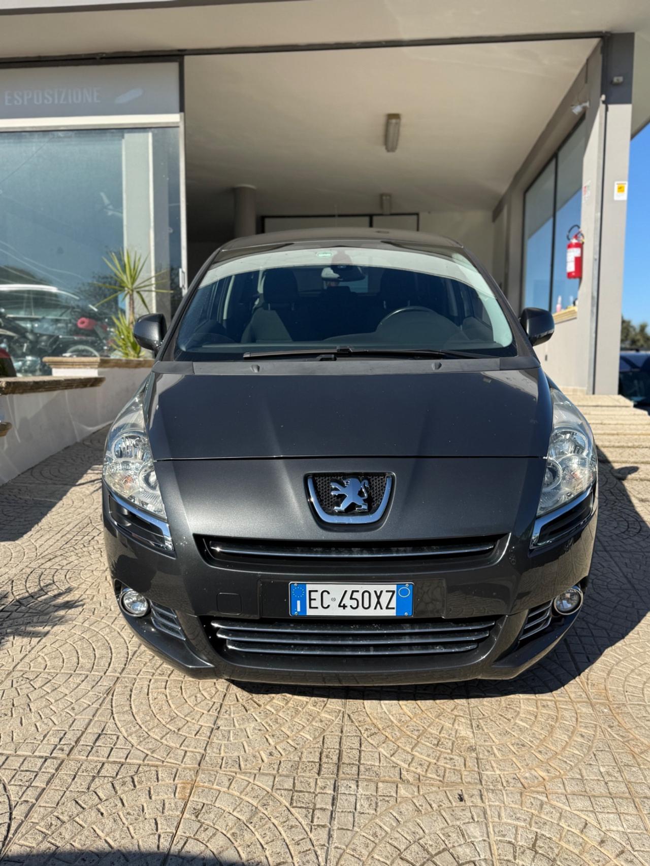 Peugeot 5008 1.6 gancio traino 7 posti
