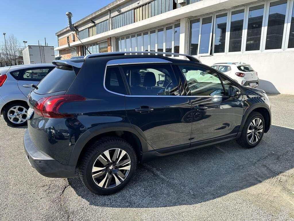 Peugeot 2008 1.2 PureTech Allure MOTORE NUOVO