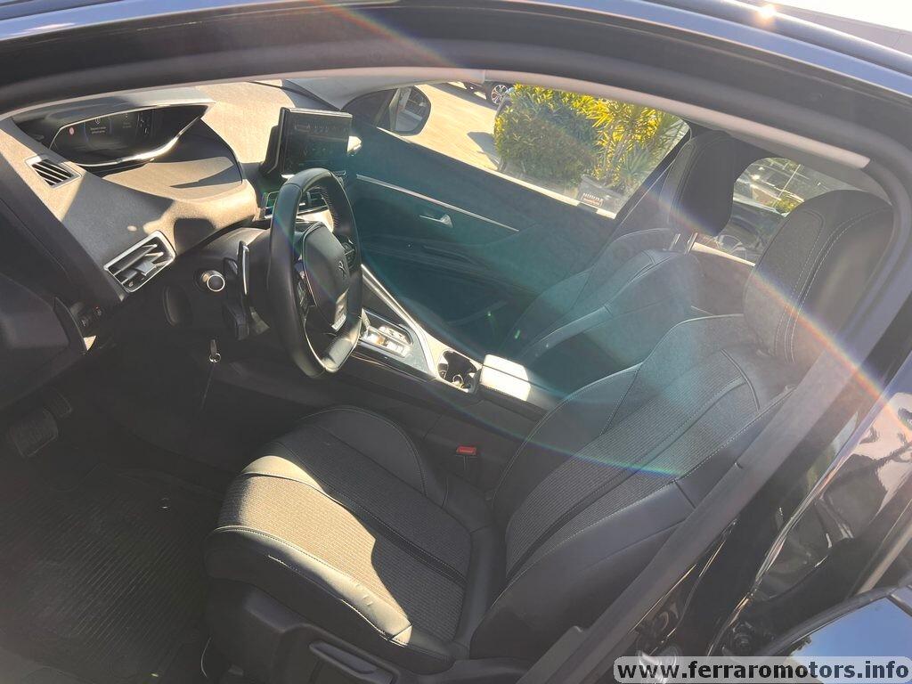 Peugeot 3008 BlueHDi 130 S&S EAT8 Allure a 249 euro al mese senza anticipo solo 60.000 km