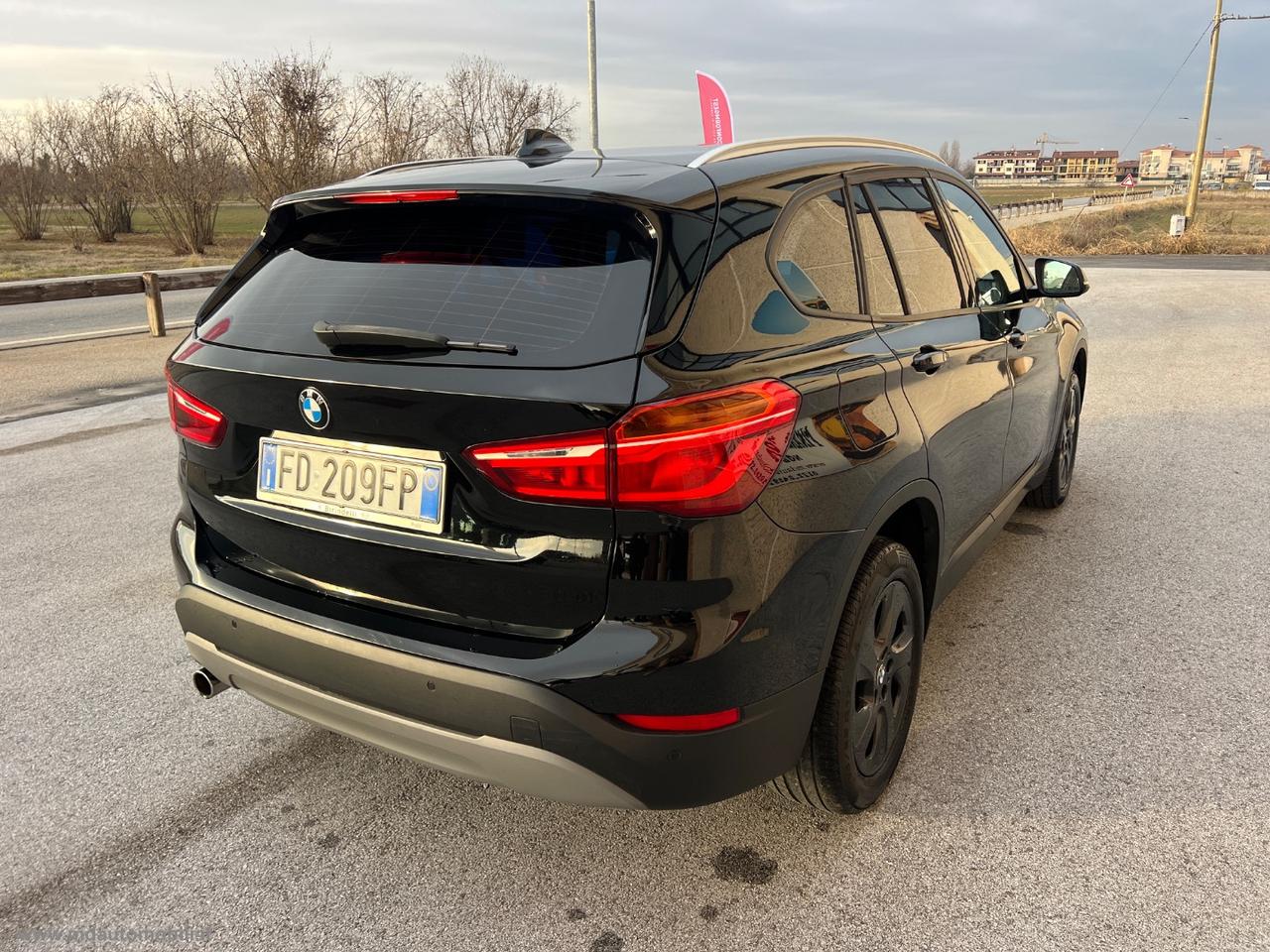 BMW X1 sDrive18d Business AUTOMATICA NAVIGATORE