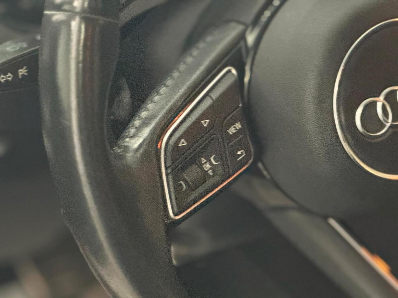 Audi A3 Sedan 30 TDI S tronic Sport