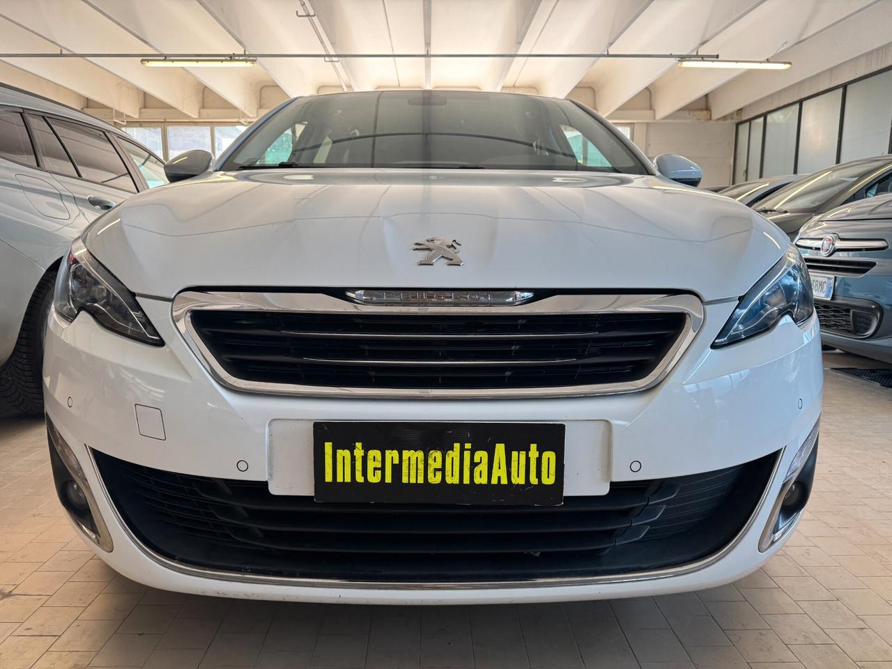 Peugeot 308 BlueHDi 120 S&S EAT6 Allure