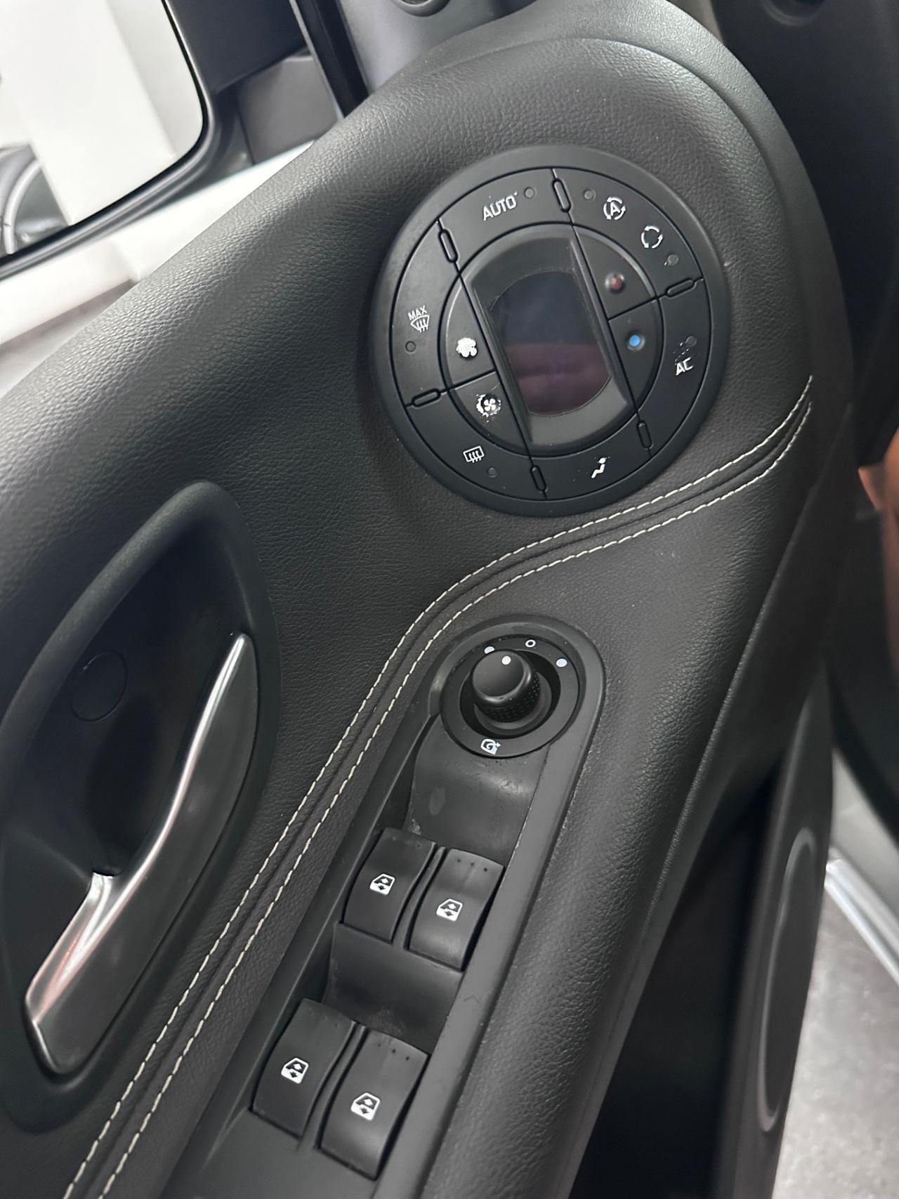 Renault Espace Grand 2.0 dCi 150CV Wave ESM