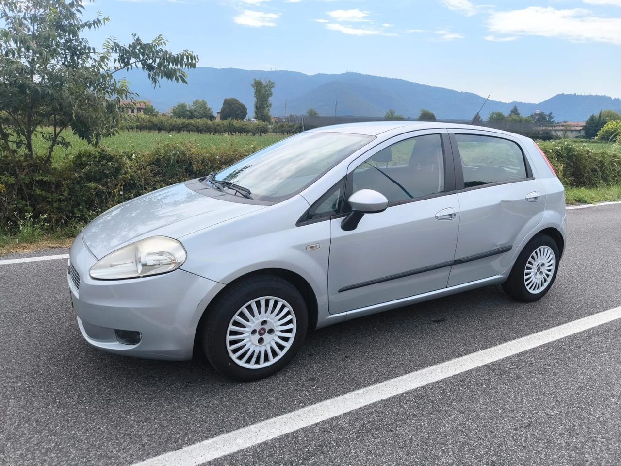 FIAT GRANDE PUNTO 1.2 DYNAMIC "OK NEOPATENTATI"