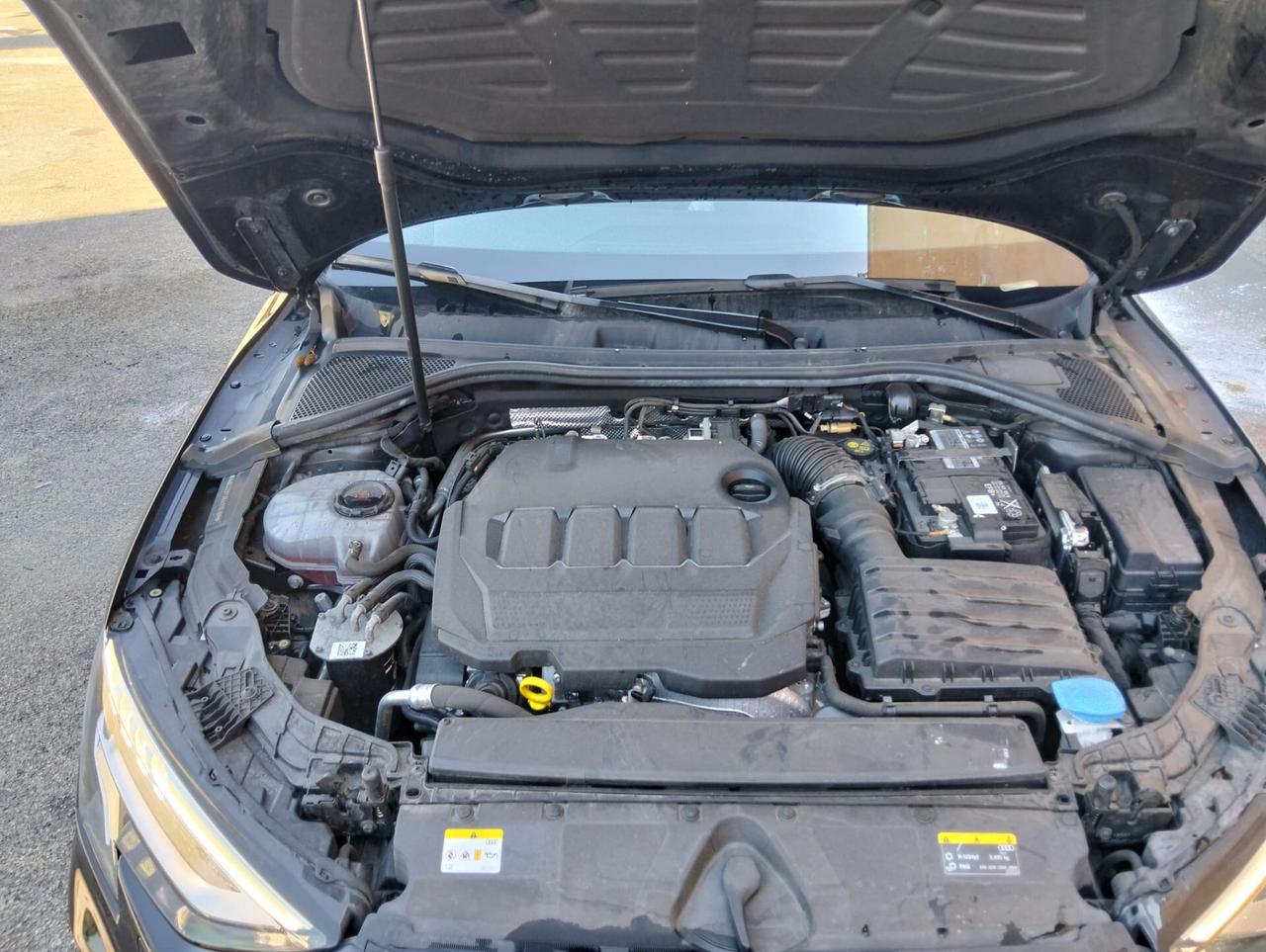 Audi A3 SPB 2.0 TDI 150cv S-tronic 2021 SINISTRATA
