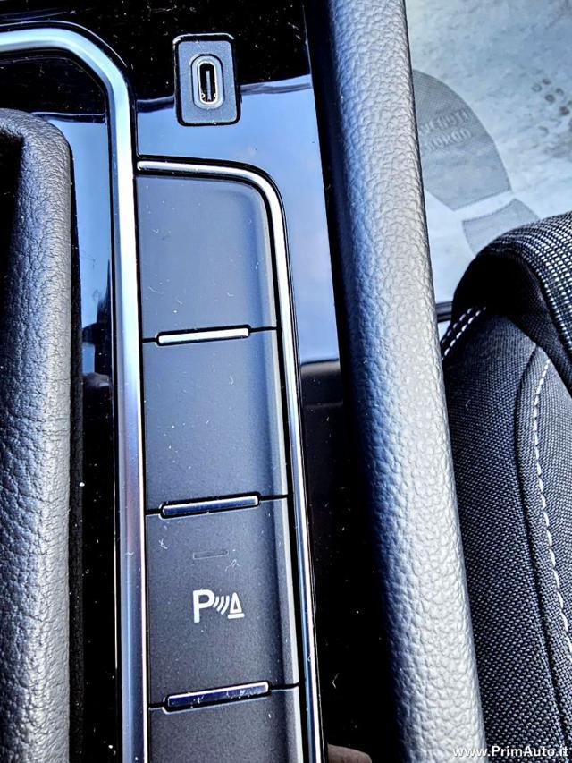 VOLKSWAGEN Passat Variant 2.0 TDI SCR 122 CV EVO DSG Business