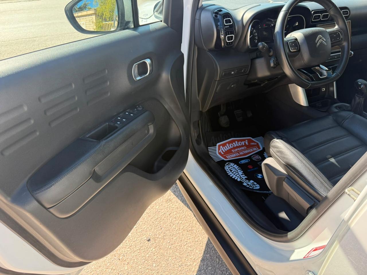 Citroen C3 Aircross HDi 100cv Shine PELLE/NAVI