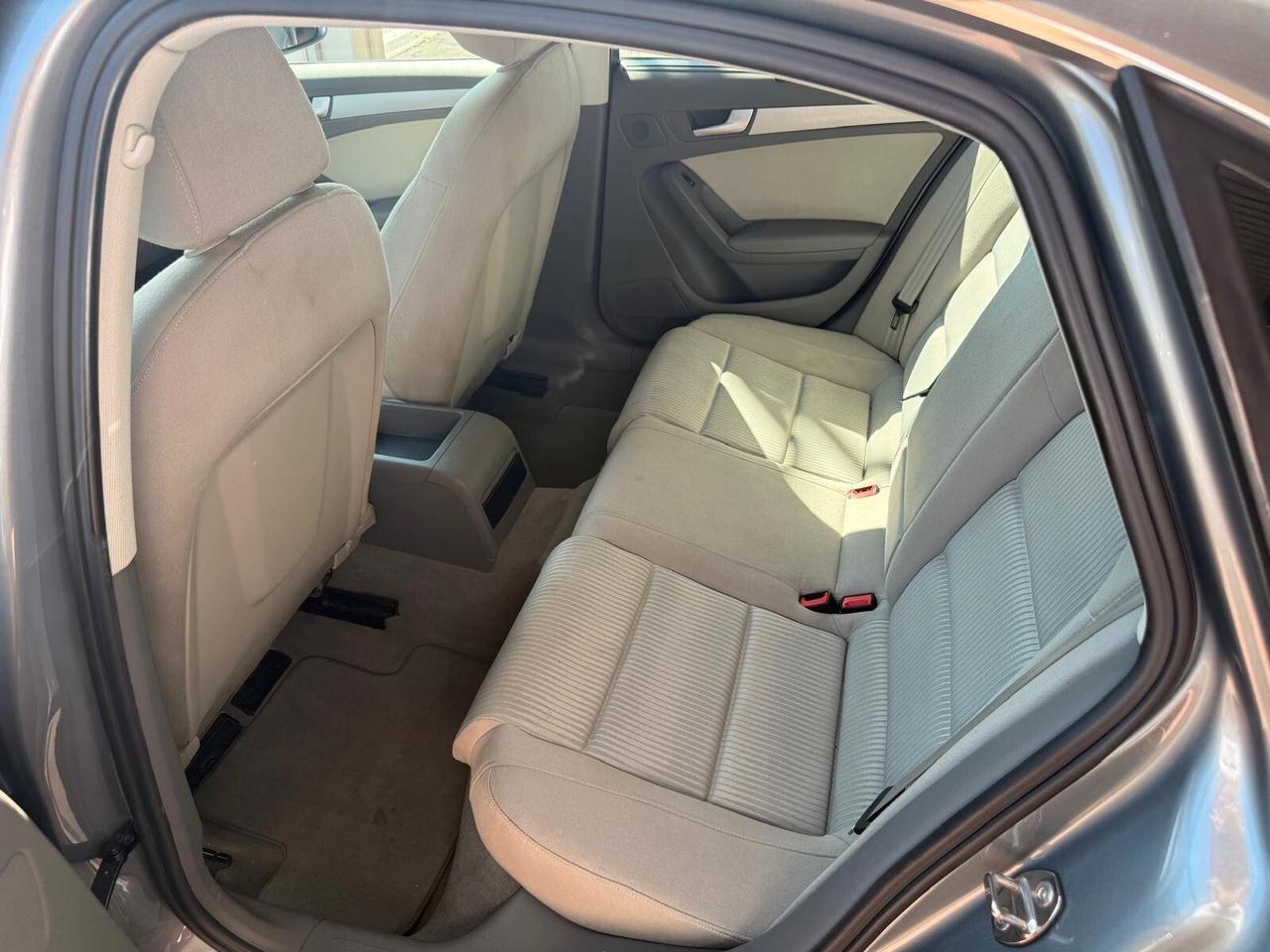 Audi A4 1.8 TFSI 120 CV Ambiente