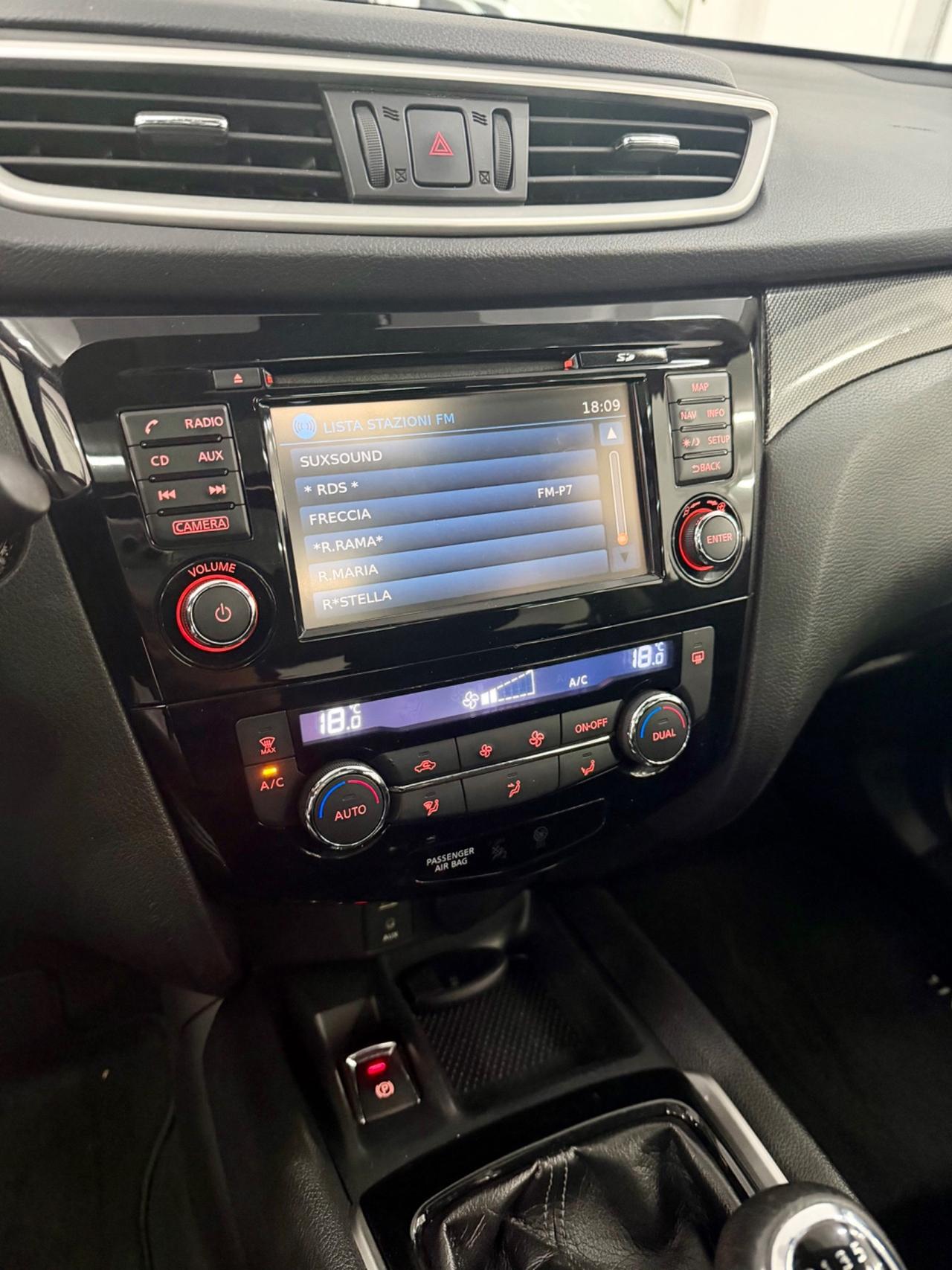 Nissan X-Trail Tekna tetto apribile 7 posti FINANZIABILE