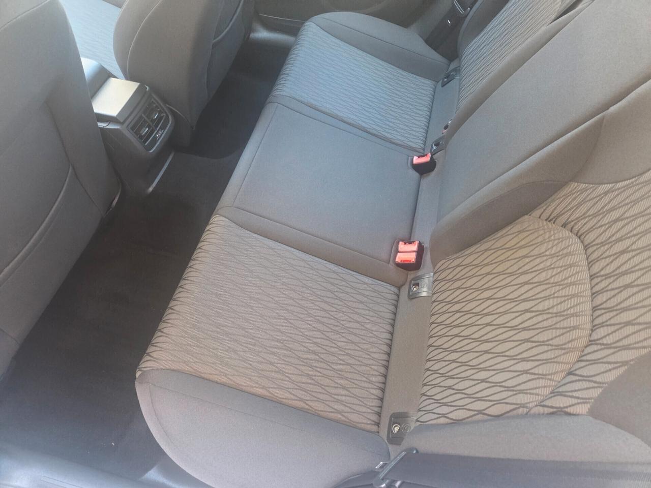 SEAT LEON 1.6 TDI ANNO 2015 FARI LED KM CERTIF VW
