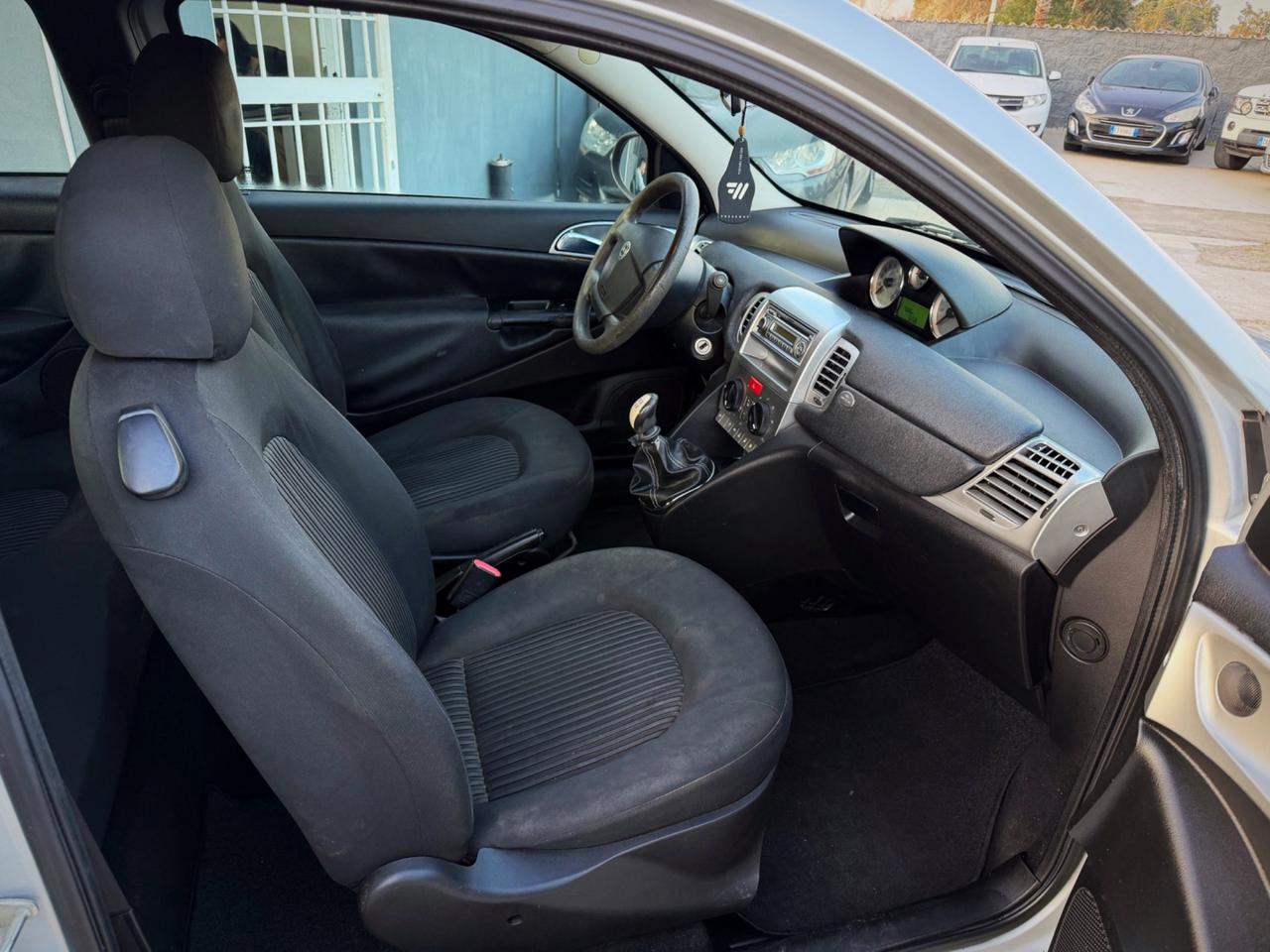 Lancia Ypsilon 1.2 Platino Gpl Valido