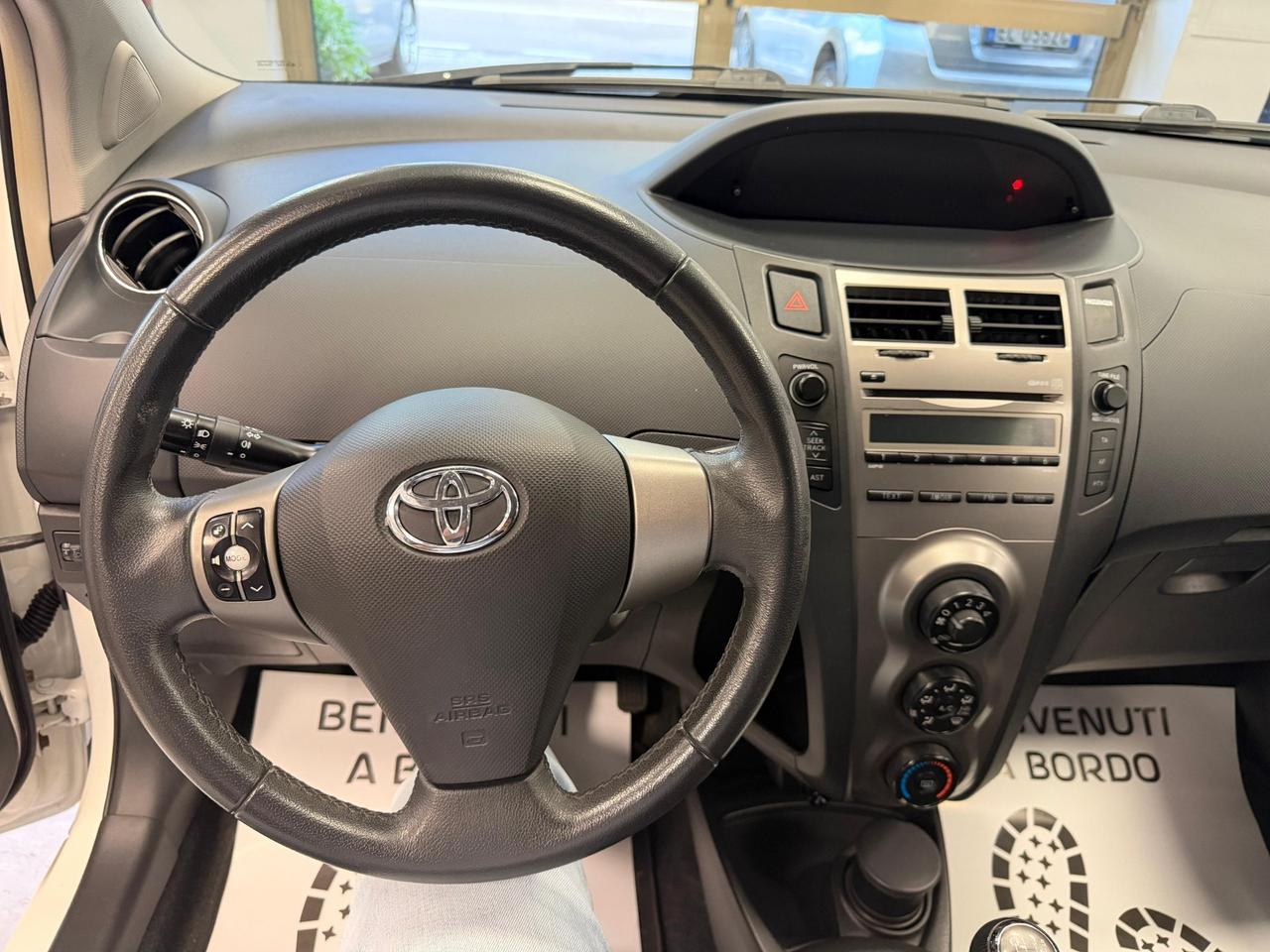 Toyota Yaris 1.3 5 porte Sol
