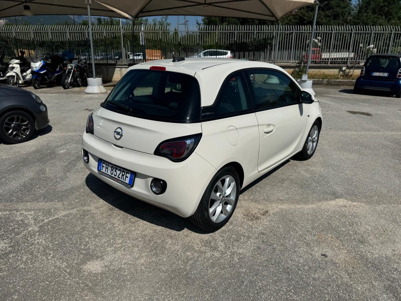 Opel Adam Unlumited 2017 1.2cc 27.000km