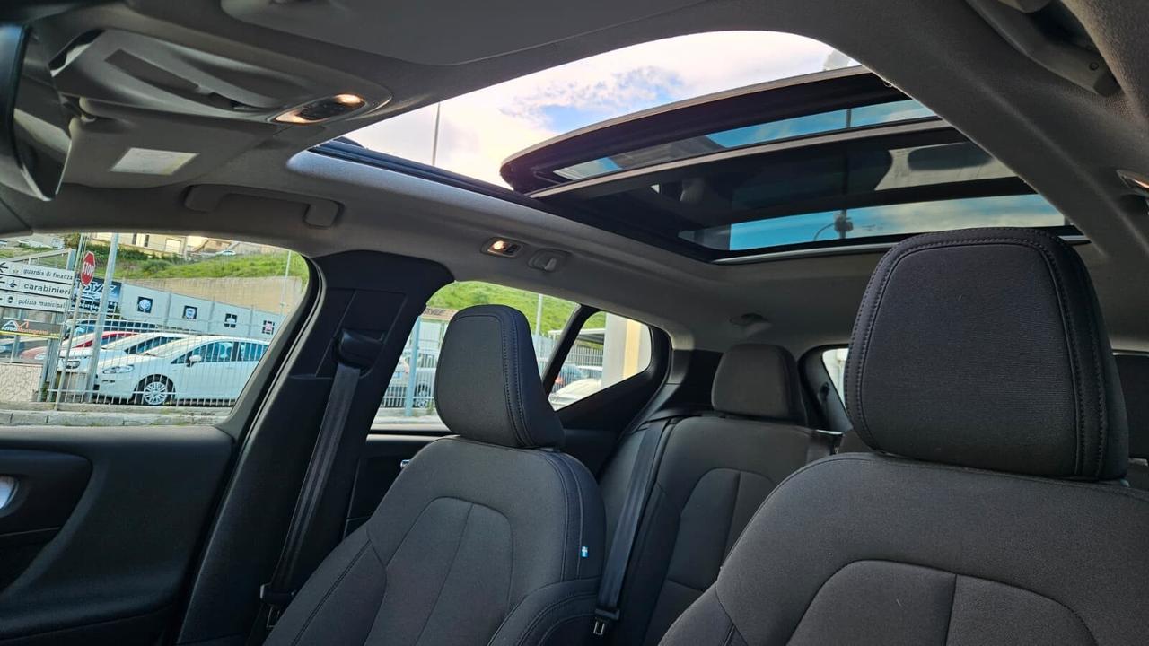 Volvo XC40 D3 AWD Geartronic Momentum