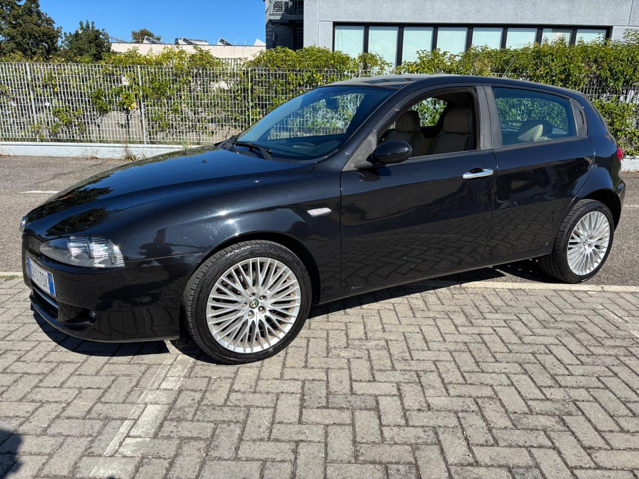 Alfa Romeo 147 1.6 16V TS 5 p executive GPL