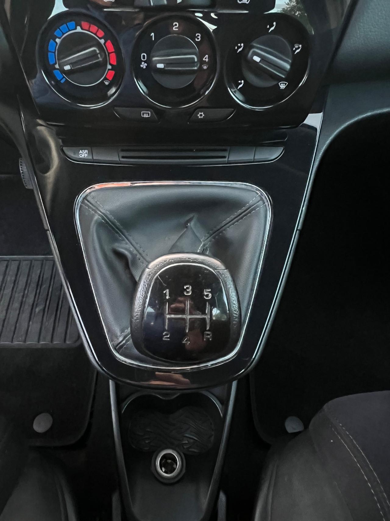 Lancia Ypsilon 1.3 MJT 16V 95 CV 5 porte S&S Silver