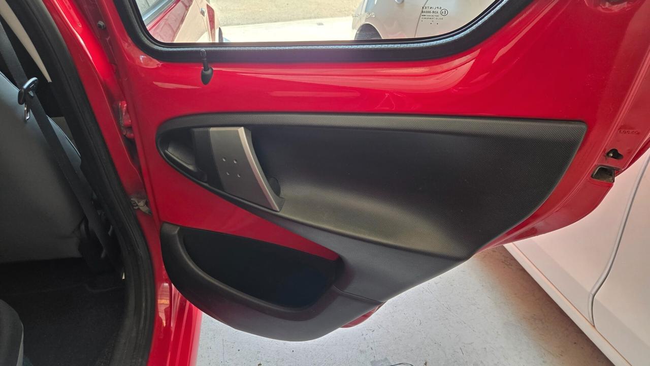 Toyota Yaris 1.0 5 porte UNICO PROPRIETARIO KM 69.000