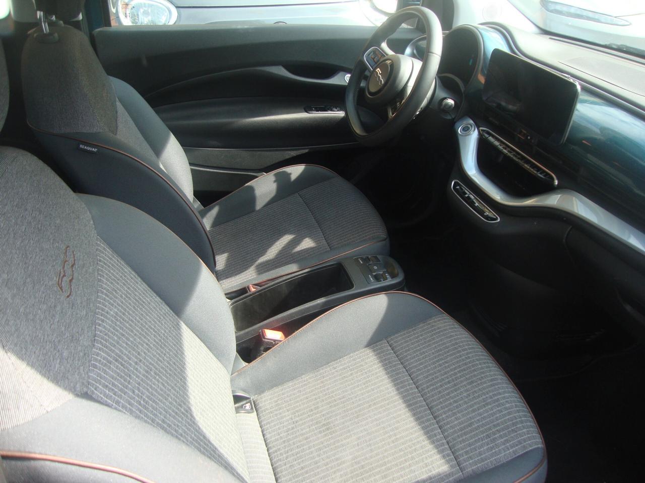 Fiat 500e Berlina 42 kWh La Prima
