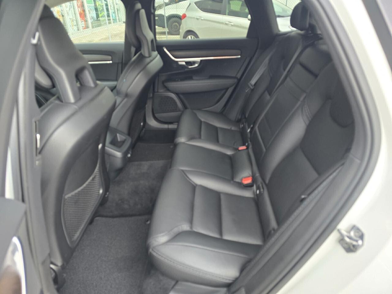 Volvo V90 CC D4 AWD 190cv Geartronic Business 2018