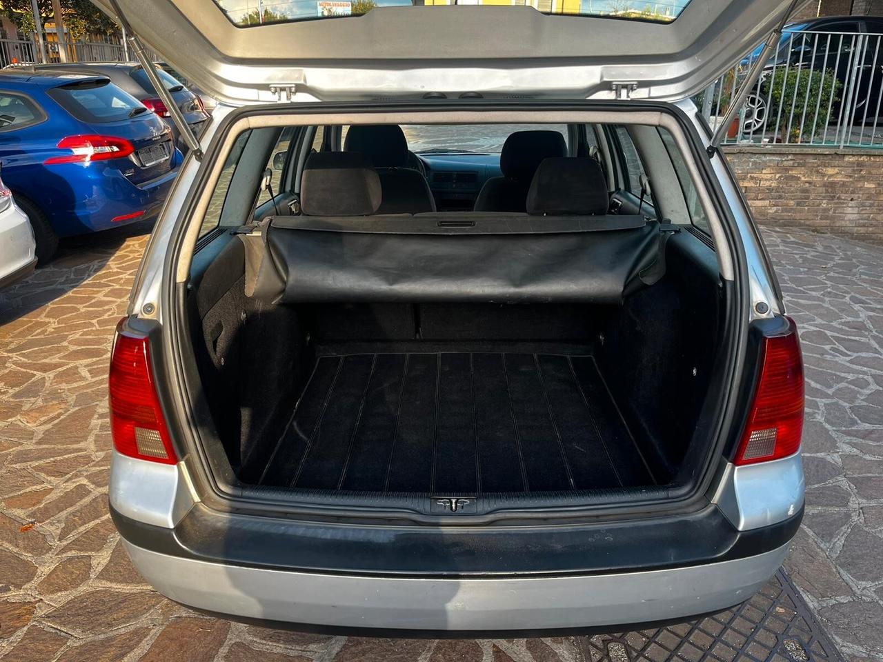 Volkswagen Golf Variant 1.9 TDI/101 CV cat Var. Comfortline