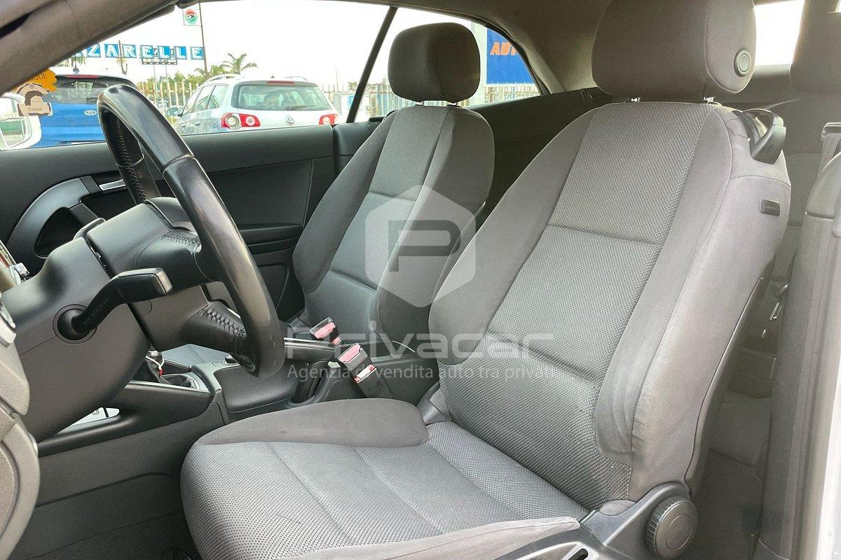 AUDI A3 Cabrio 1.6 TDI 105 CV CR Ambition