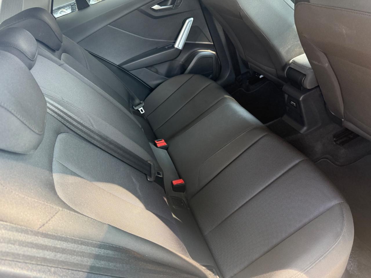 Audi Q2 30 TDI S tronic Business