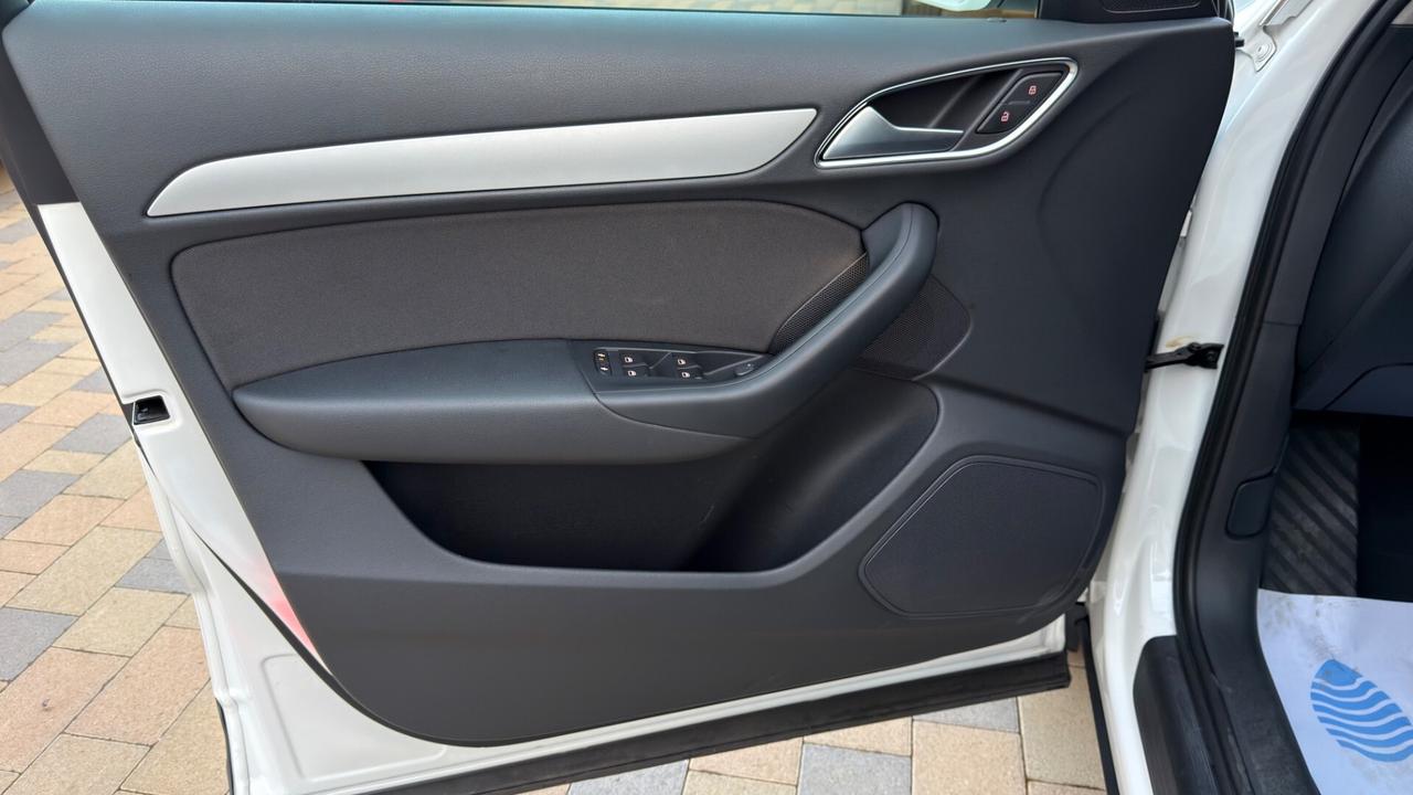 Audi Q3 2.0 TDI 150 CV quattro S tronic Sport