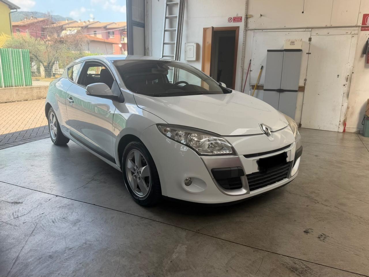 Renault Megane Mégane Coupé 1.5 dCi 110CV Dynamique