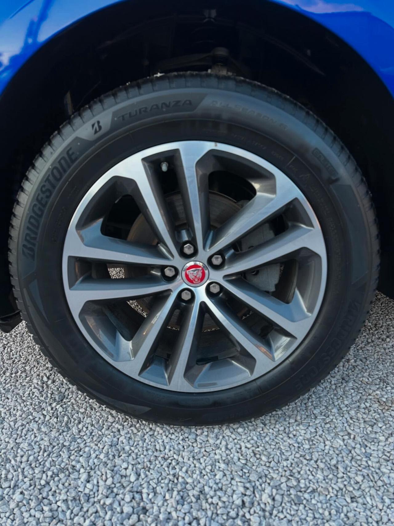 Jaguar F-Pace 2.0 D 180 CV AWD aut. Portfolio