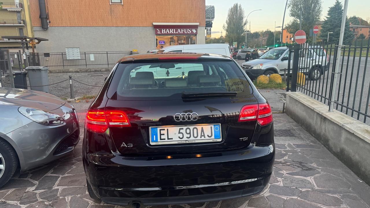 Audi A3 SPB 1.6 TDI 105 CV S tronic Ambition