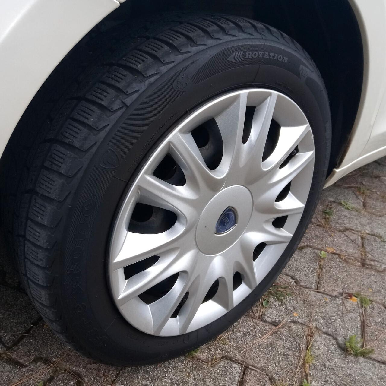 Lancia Ypsilon 1.2 69 CV 5 porte S&S Platinum