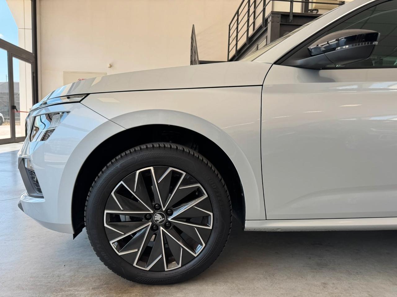Skoda Kamiq 1.0 tsi Black Dots 115cv dsg