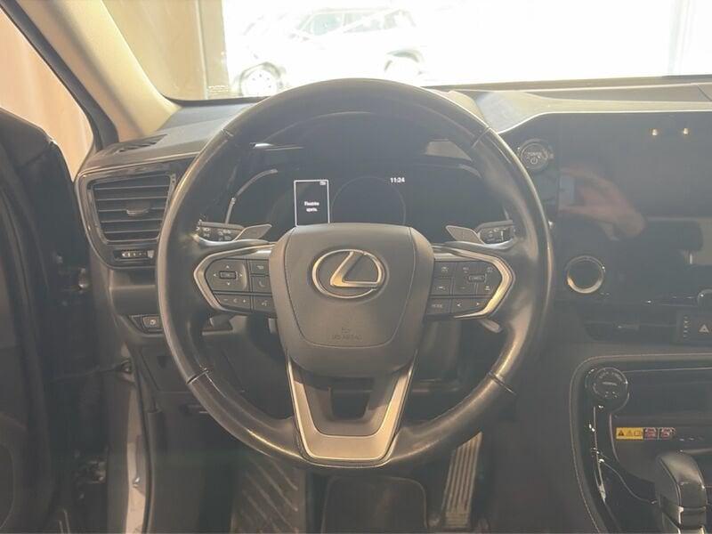 Lexus NX II 2022 350h 2.5 Premium 4wd 244cv e-cvt
