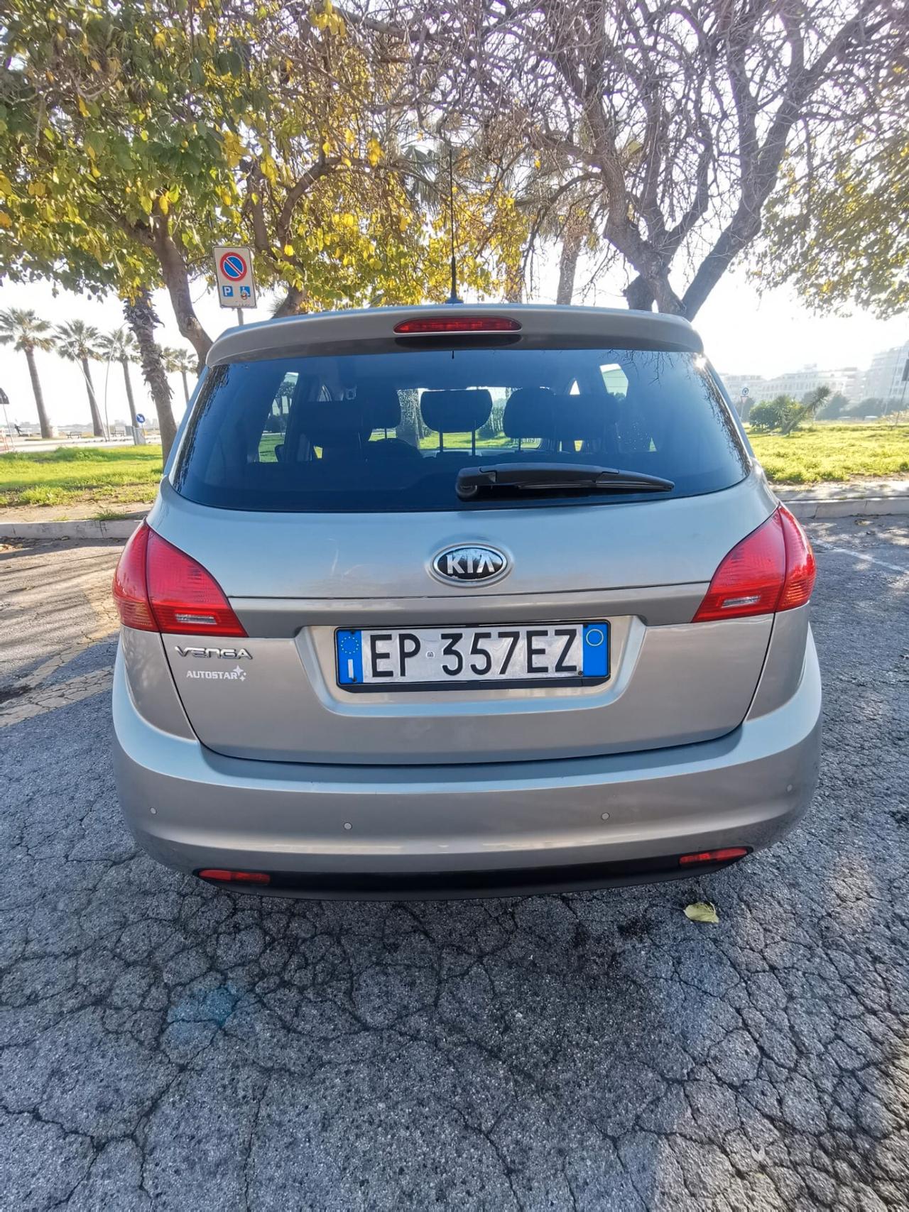 Kia Venga 1.4 GPL Easy - 12/2012