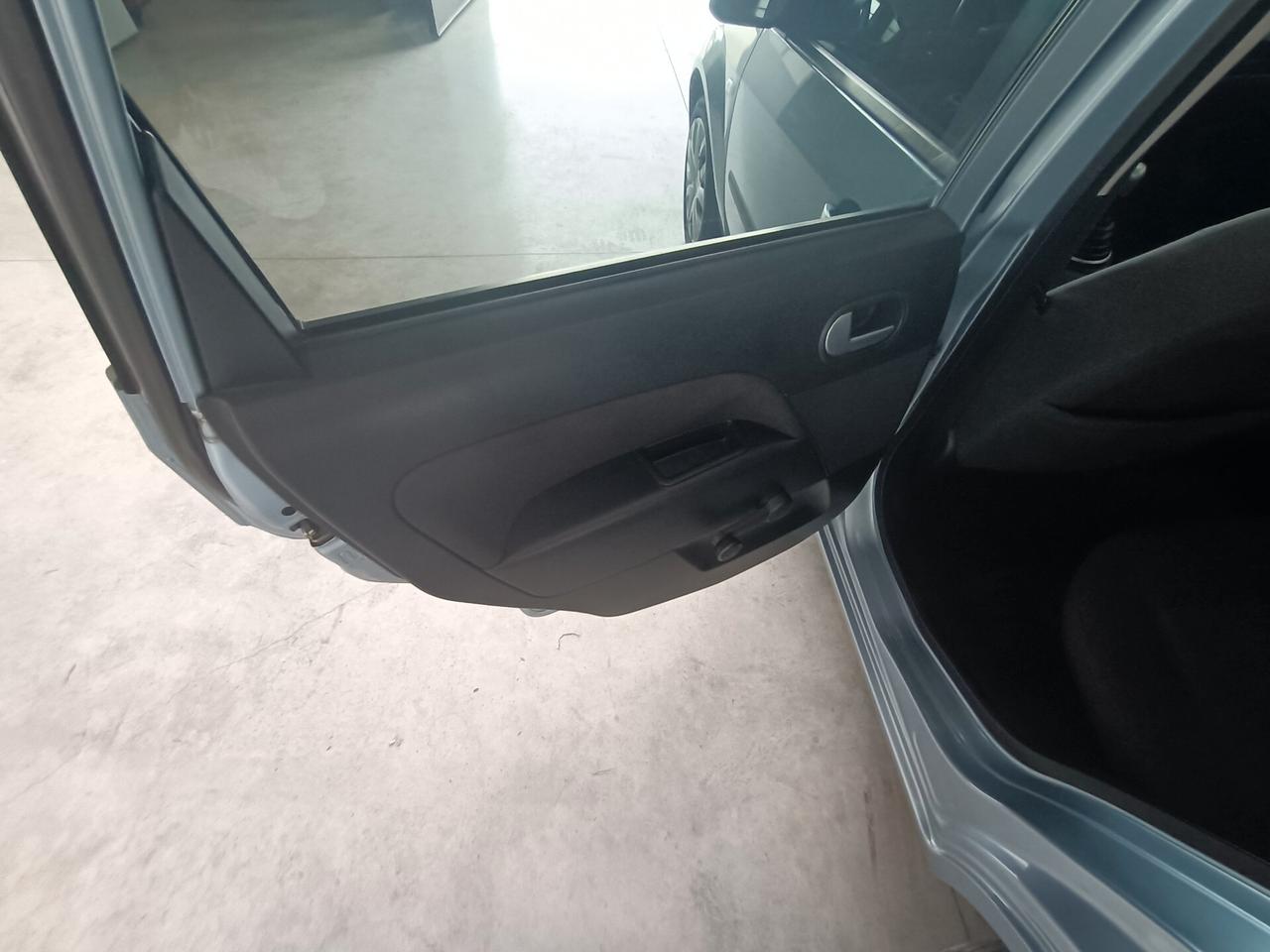 Ford Fiesta 1.4 TDCi CV 68 5p. 10/2006