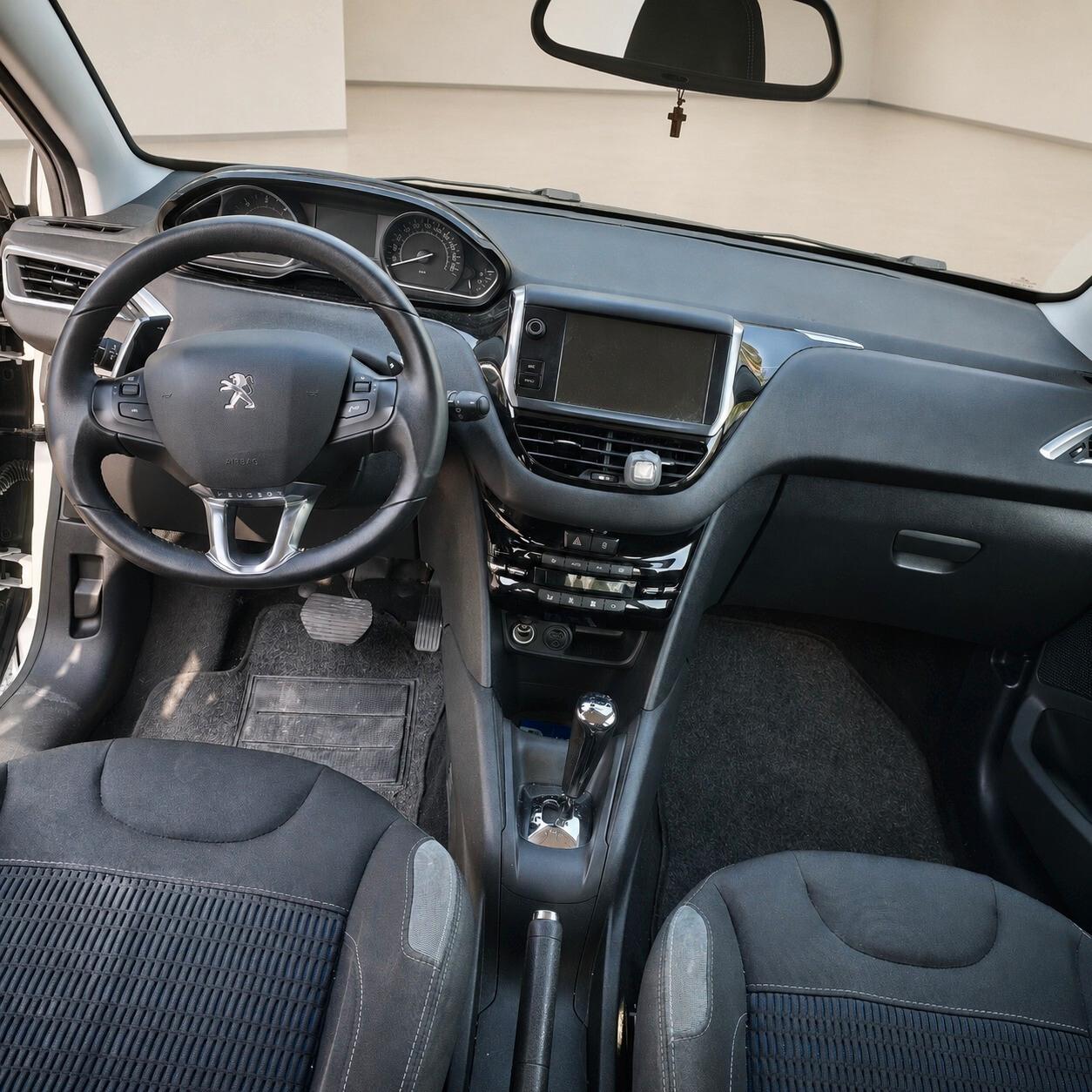 Peugeot 208 1.6 e-HDi 92 CV Stop&Start ETG6 5 porte Allure