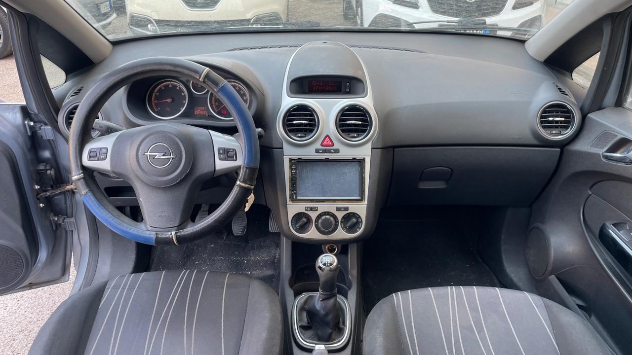 Opel Corsa 1.2 5 porte Enjoy benzina e gas