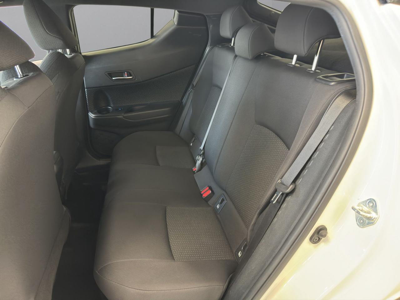 Toyota C-HR 1.8h Trend 2wd e-cvt