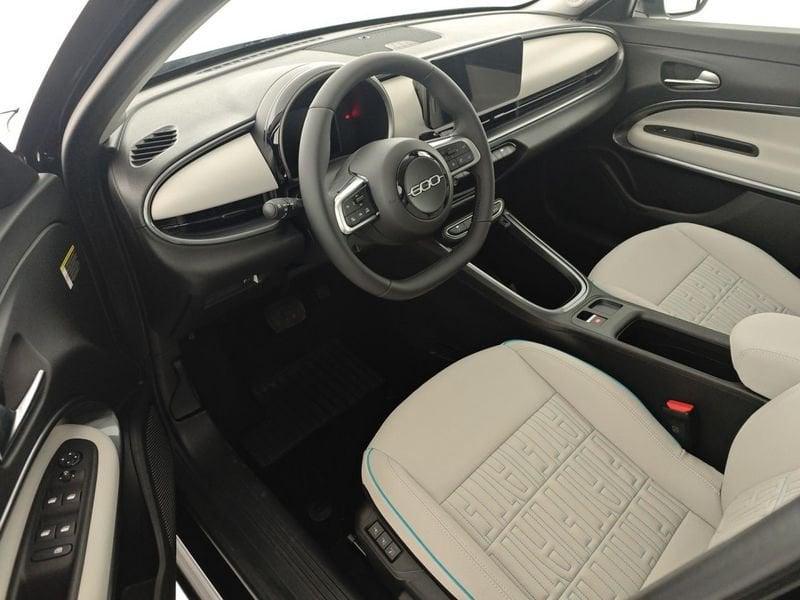 FIAT 600 Hybrid DCT MHEV La Prima